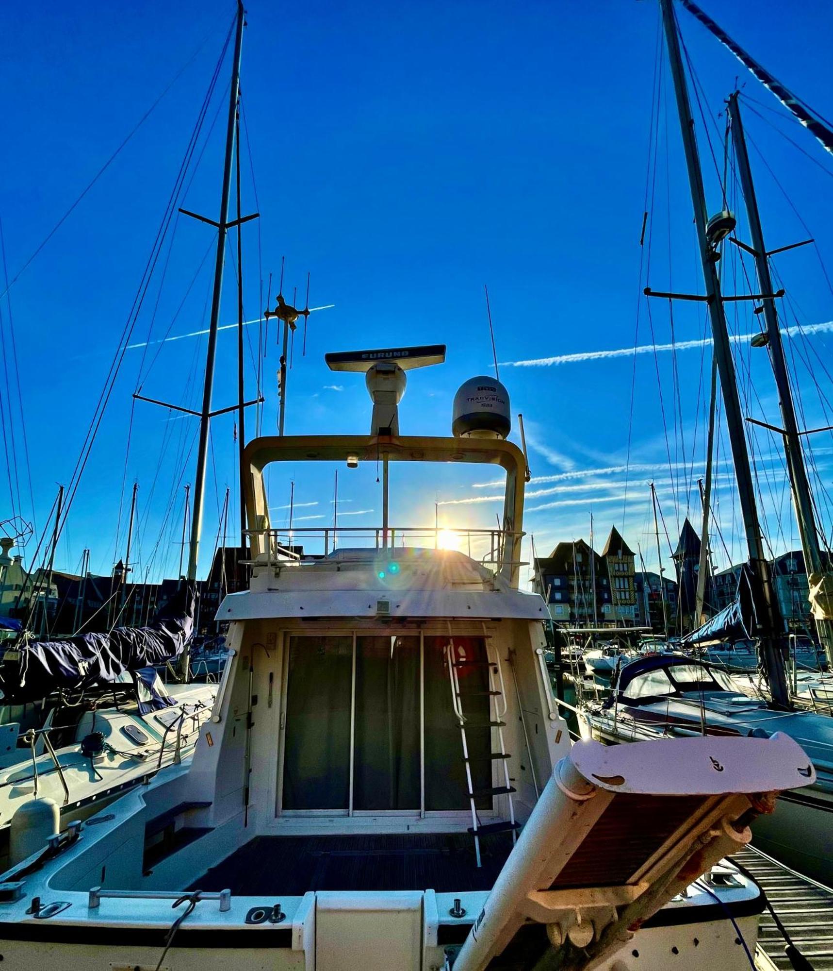 Yacht 도빌 외부 사진