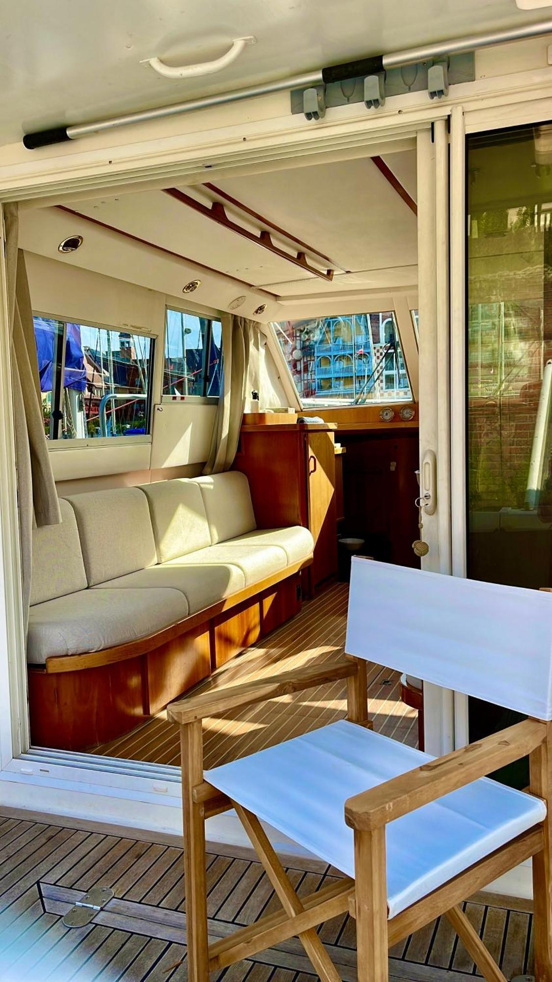 Yacht 도빌 외부 사진