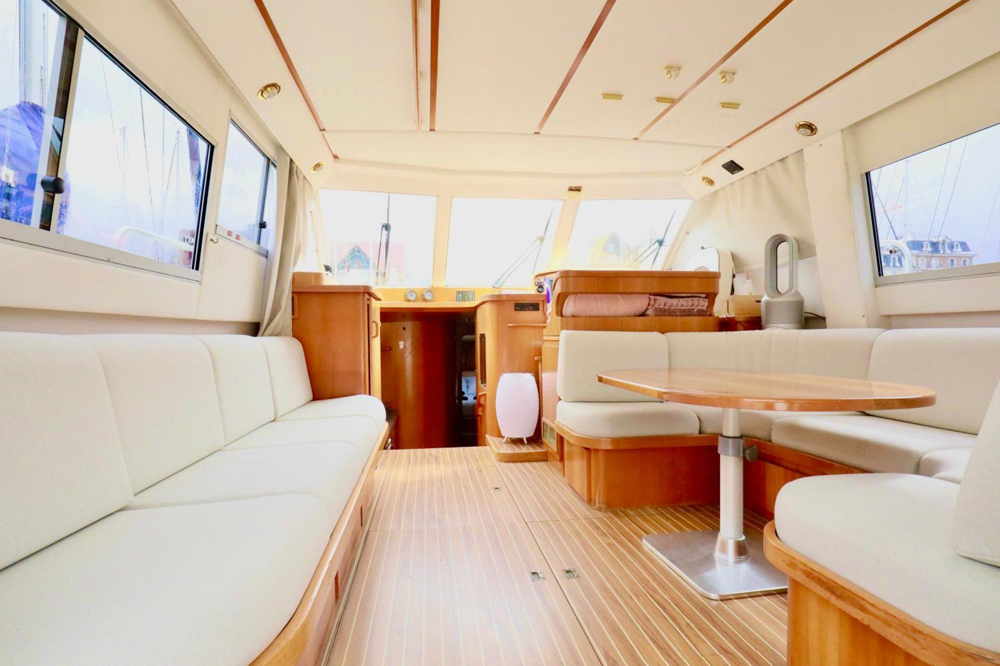 Yacht 도빌 외부 사진